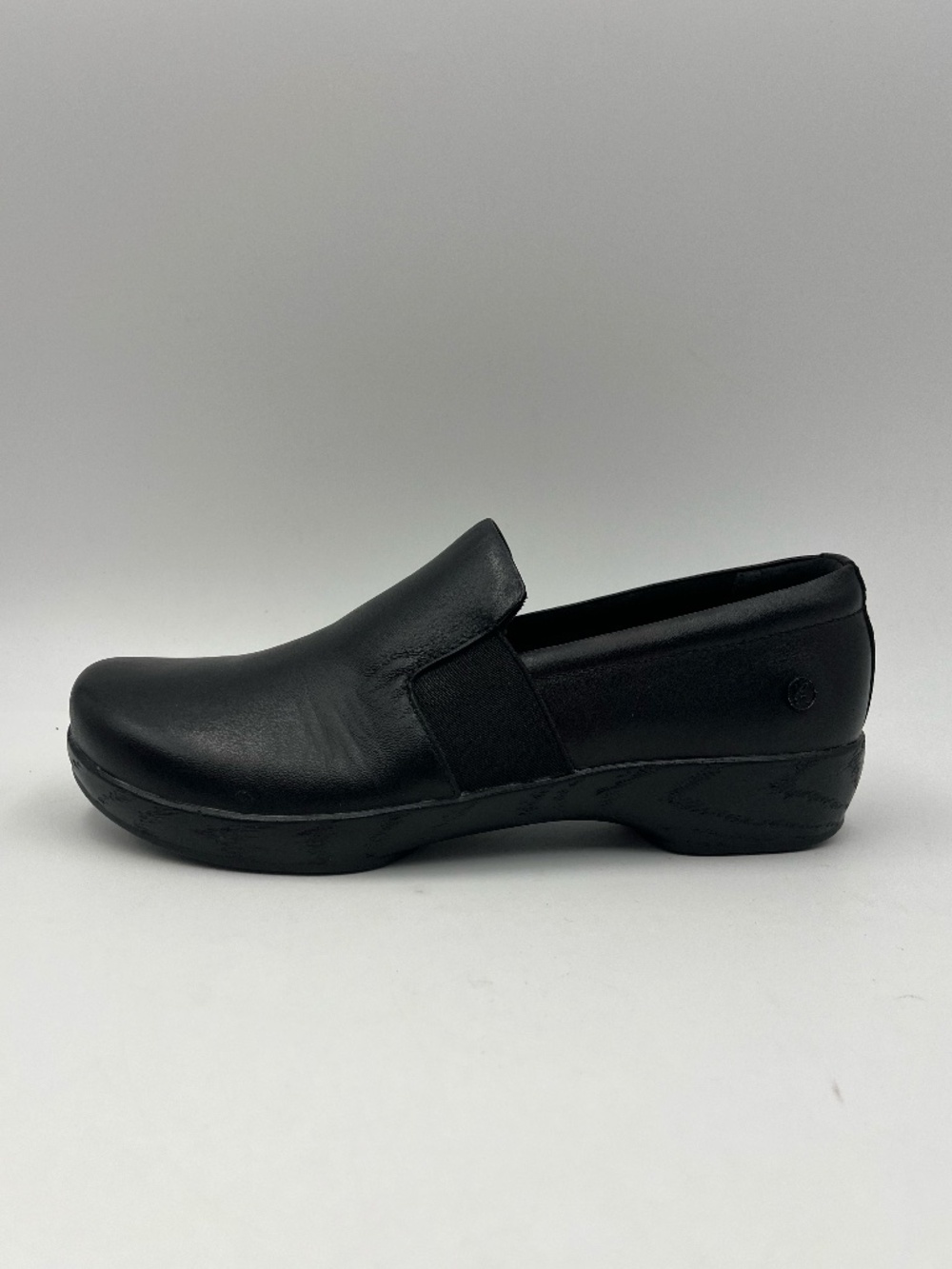 Klogs Maven Black Slip-On, Women's Size 7